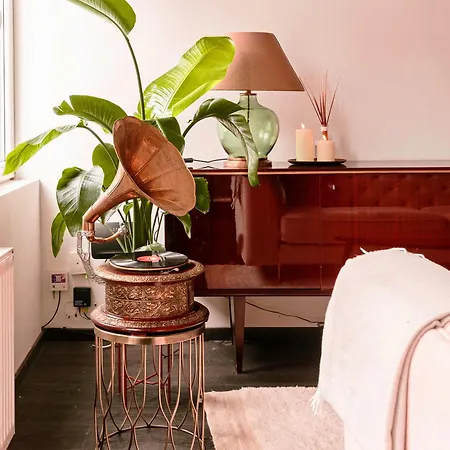 Unbeatable Location Explore On Foot! *