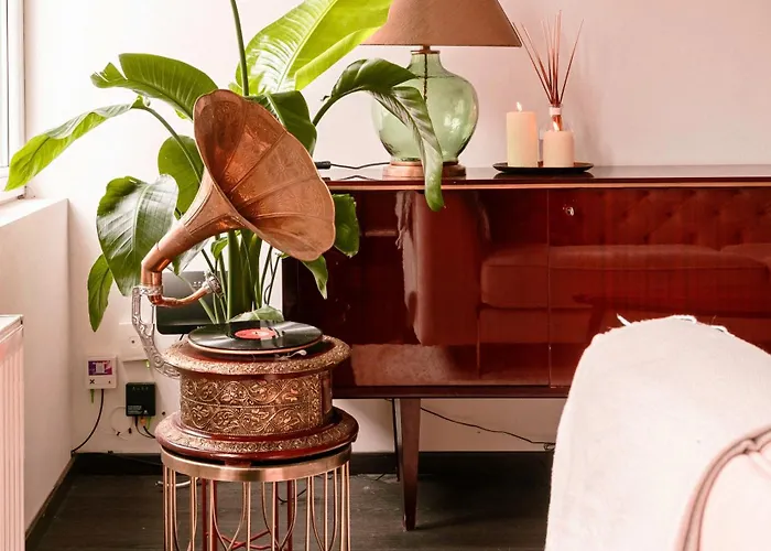 Unbeatable Location Explore On Foot! *